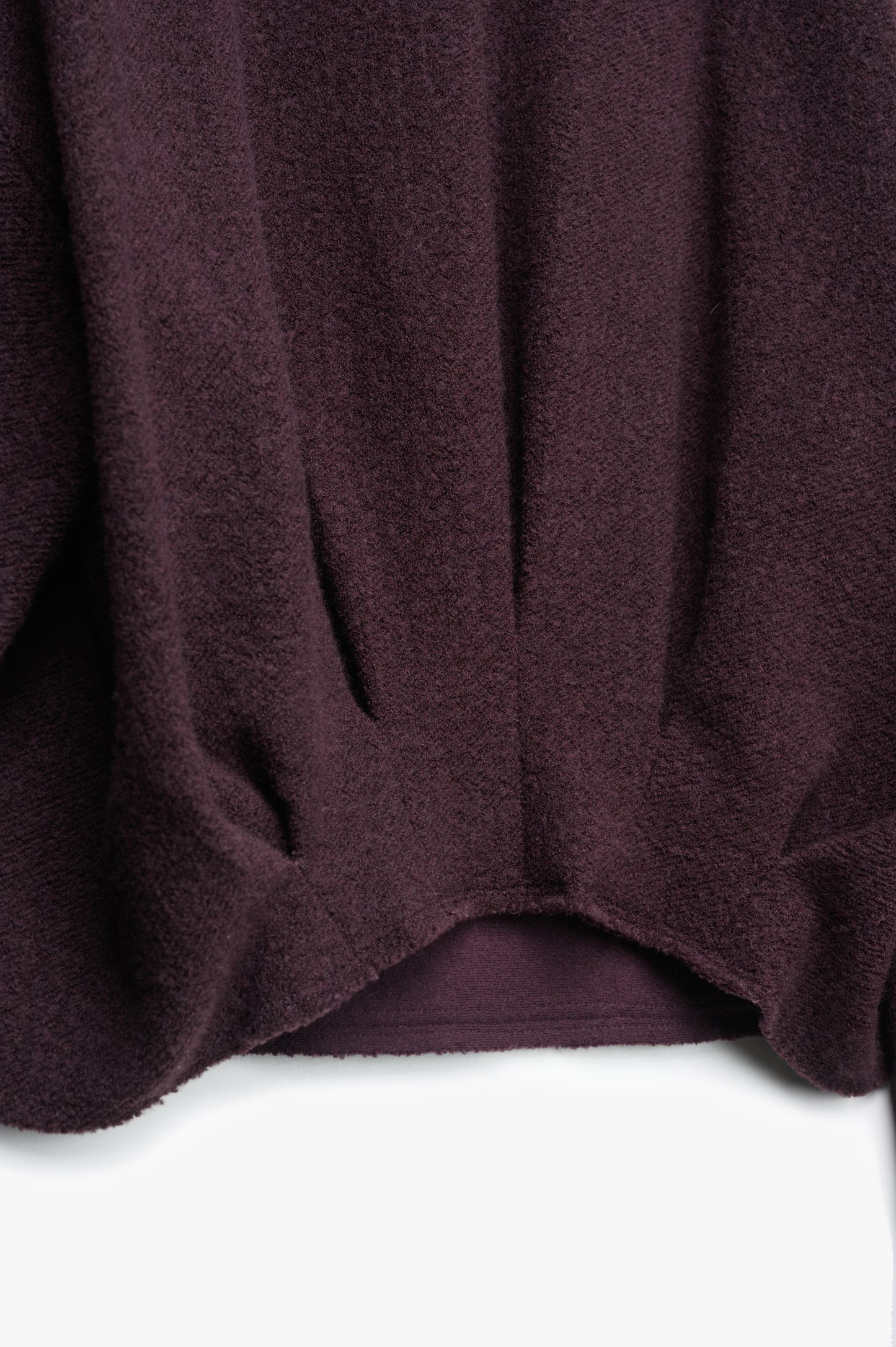 RESONANCE PLEAT SWEATER